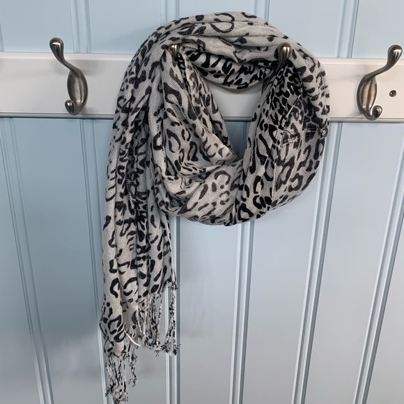 Scarf Bundle - Picture 3 of 5